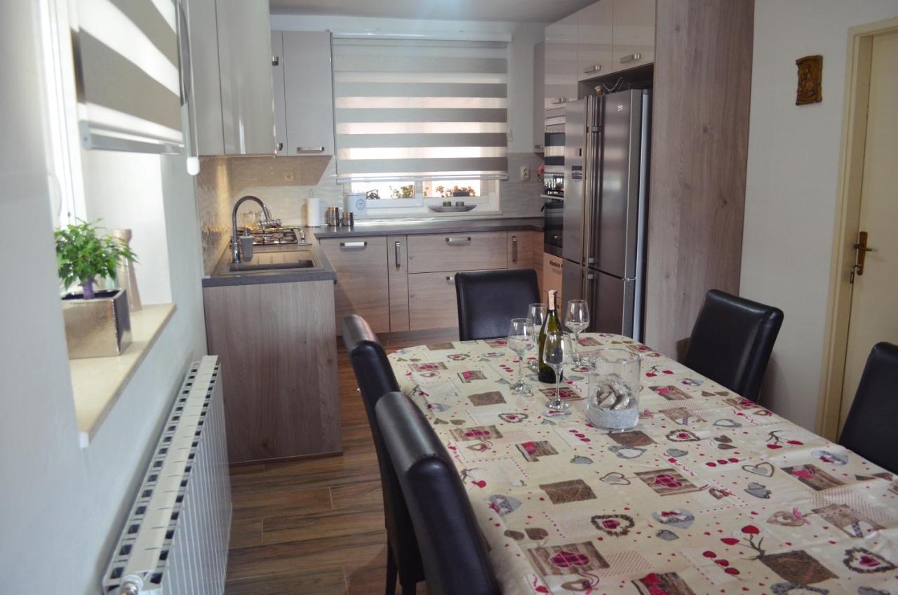 Apartments Rina - Kneze Račišće 외부 사진