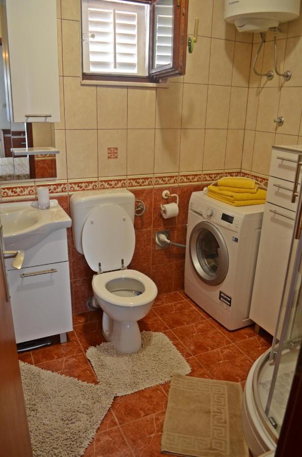 Apartments Rina - Kneze Račišće 외부 사진