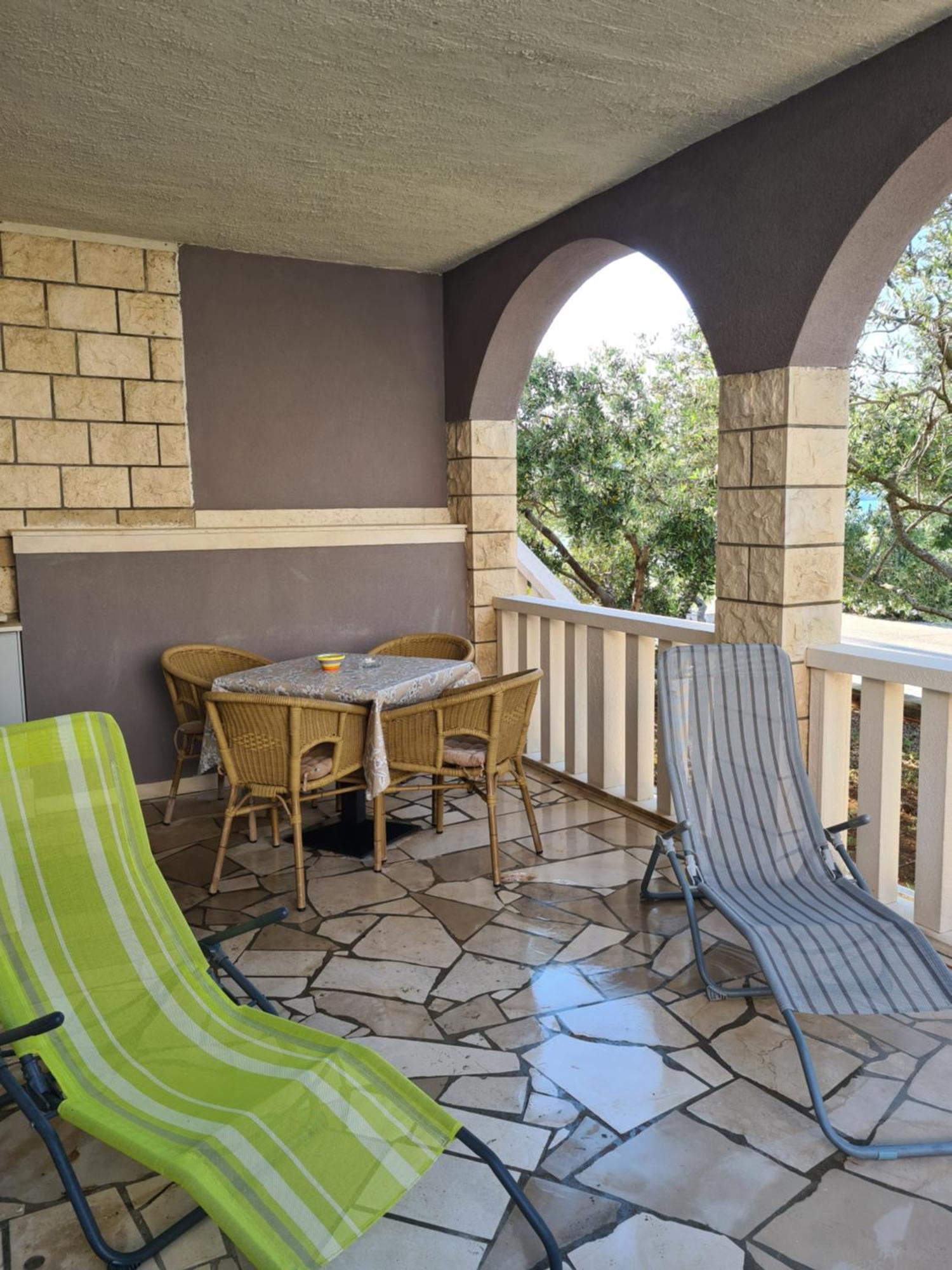 Apartments Rina - Kneze Račišće 객실 사진